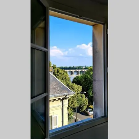 Appartement Loire Et Chateau, Hyper Centre, Vue Loire, Linge Inclus, 3Eme Etage Saumur Exterior photo