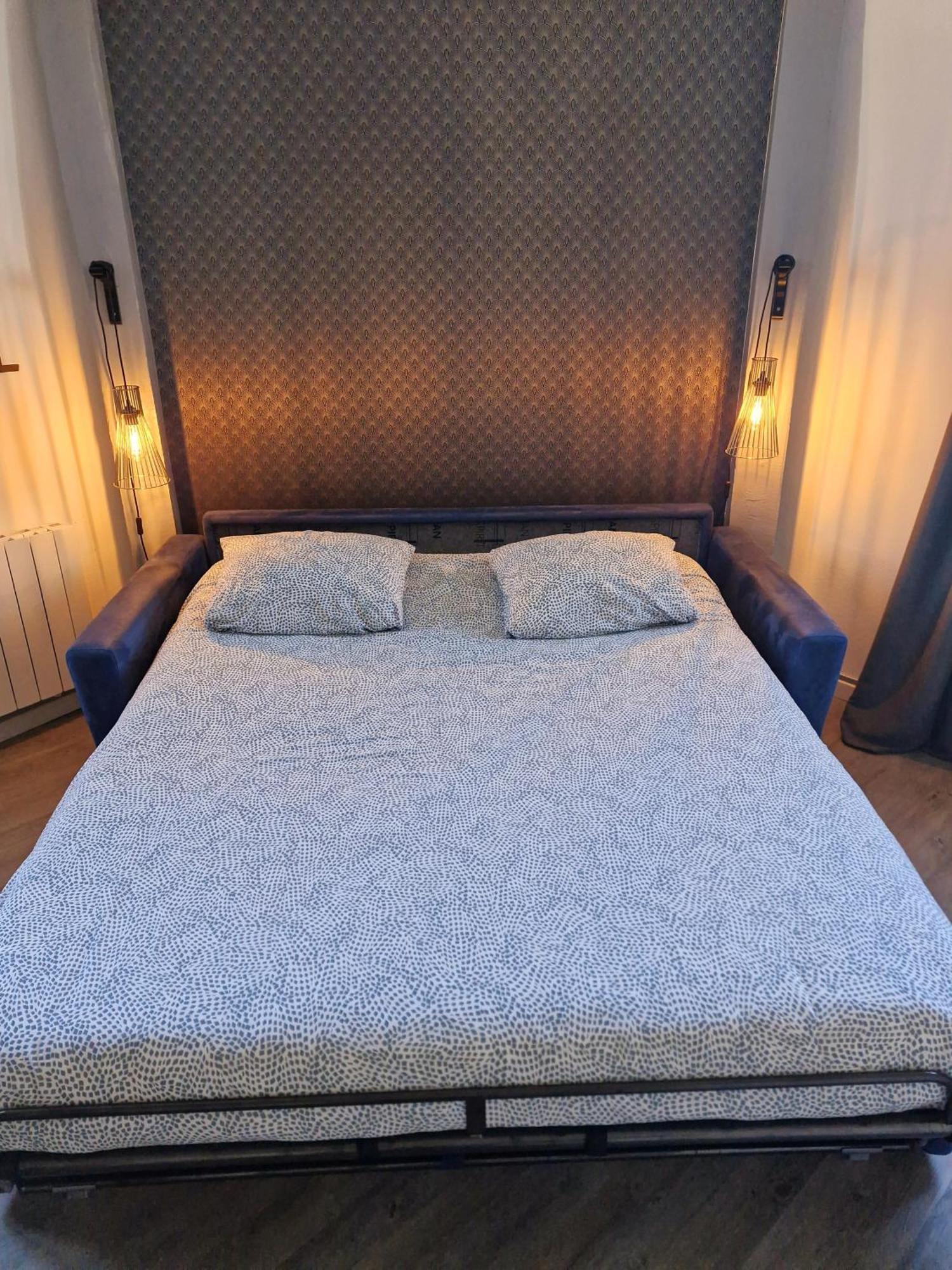 Apartment Loire Et Chateau, Hyper Centre, Vue Loire, Linge Inclus, 3eme Etage Saumur